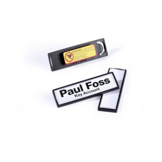 Caja de 25 portanombres clip card con iman 17x67mm durable 8132-01