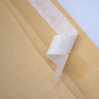 Caja 250 bolsas folio prolongado (260x360) kraft 90 grs. opensam autoadhesivo con tira de silicona sam 145706