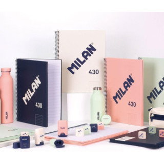 Cuaderno a4 con espiral y tapa dura