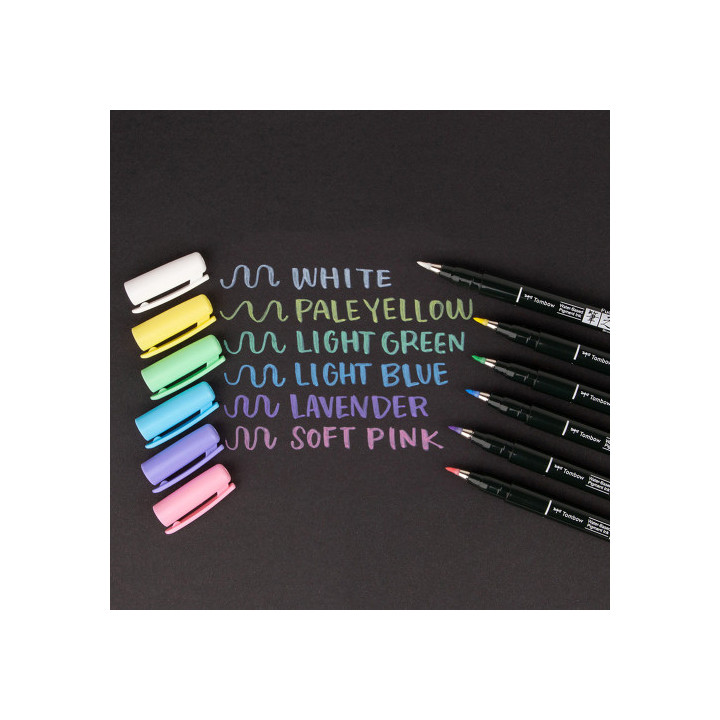 Estuche 6 rotuladores base de agua fudenosuke para papel oscuro colores pastel tombow ws-bs-6p